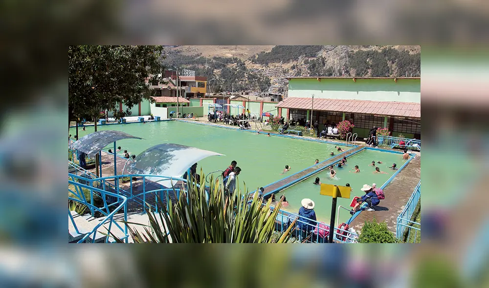 Aguas Termales de San Cristóbal. El lugar ideal para "veranear" bajo el fuerte sol andino. Aguas Termales de San Cristóbal. El lugar ideal para "veranear" bajo el fuerte sol andino.