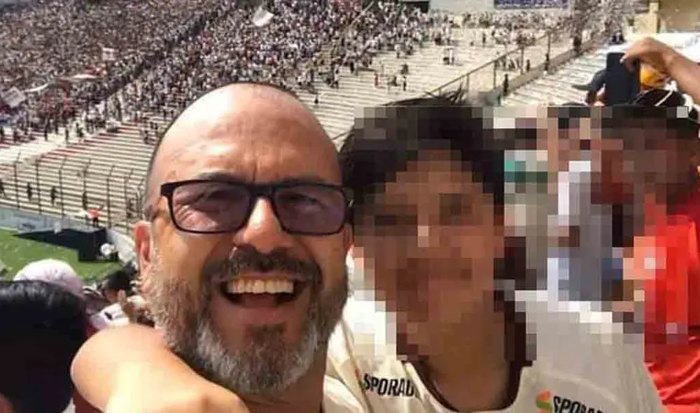 Víctor Zamora, nuevo ministro de salud, posa sonriente tras asistir al último clásico que la U le ganó 2-0 a Alianza Lima. Foto: Twitter.