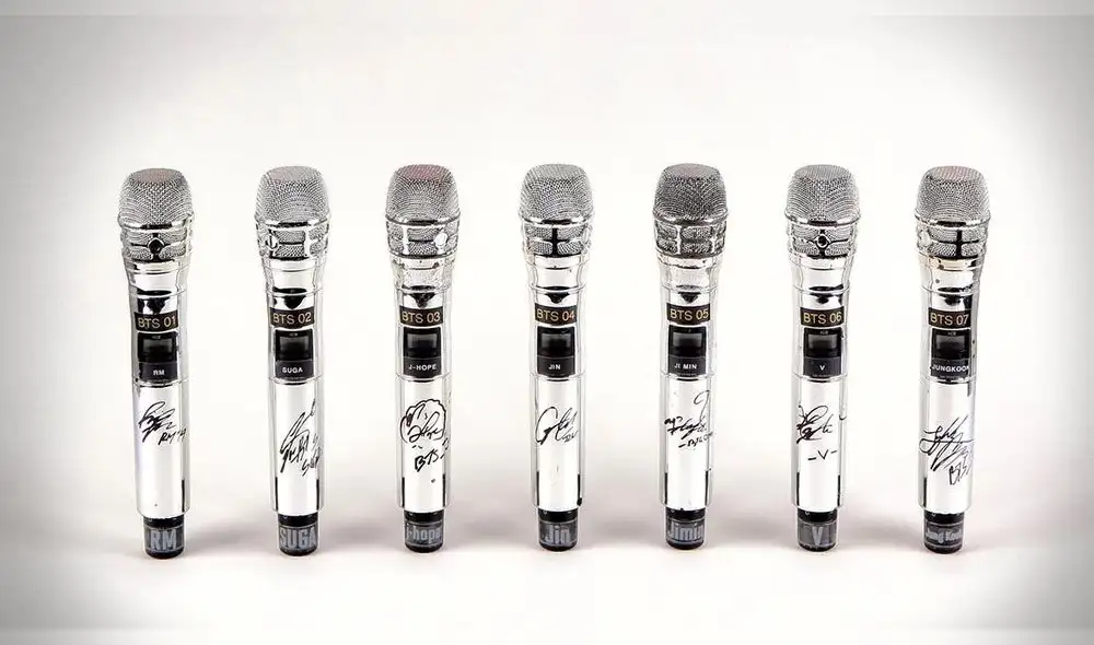 Artículos de BTS se vendieron por miles de dólares. Dinero apoyará a músicos en necesidad. Artículos de BTS se vendieron por miles de dólares. Dinero apoyará a músicos en necesidad.