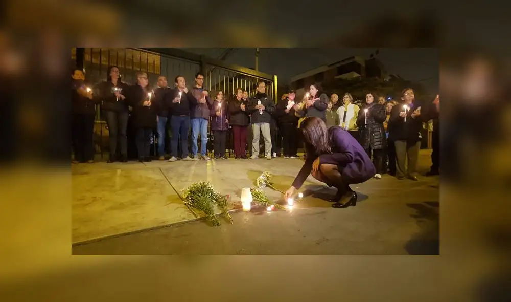 Quienes conocían a la víctima y quienes no, mostraron su solidaridad con la familia. (Foto: Grace Mora / La República) Quienes conocían a la víctima y quienes no, mostraron su solidaridad con la familia. (Foto: Grace Mora / La República)