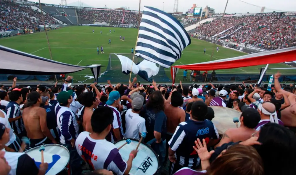 Alianza Lima lamenta la muerte de Esther Yáñez, cocinera del club. Foto: Twitter Alianza Lima lamenta la muerte de Esther Yáñez, cocinera del club. Foto: Twitter