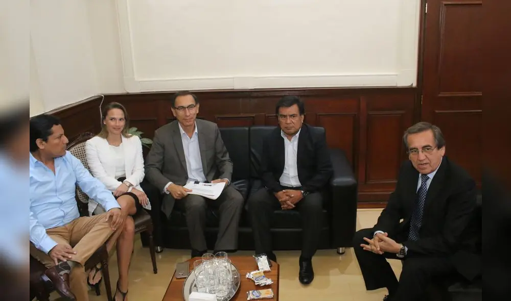 Interpelación a Vizcarra se suspende “hasta nuevo aviso” por las inundaciones Interpelación a Vizcarra se suspende “hasta nuevo aviso” por las inundaciones