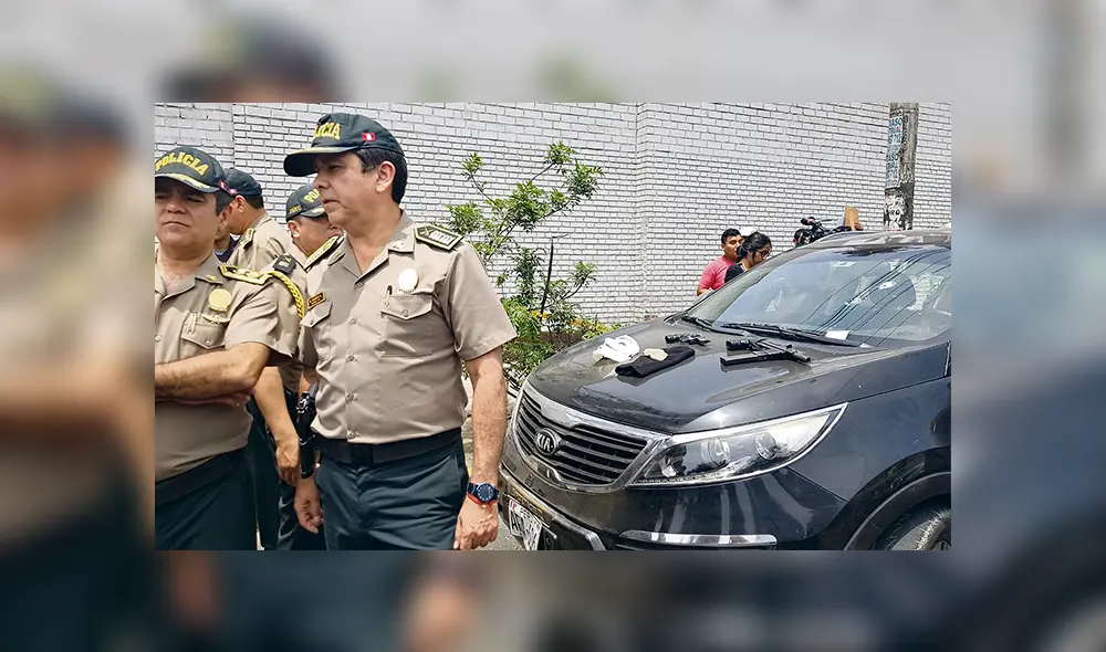 Enfrentamiento. Luego de perpetrar el asalto en San Isidro, los ladrones huyeron en una camioneta por la Vía Expresa hasta la avenida Canadá, en La Victoria, donde ocurrió el tiroteo. Enfrentamiento. Luego de perpetrar el asalto en San Isidro, los ladrones huyeron en una camioneta por la Vía Expresa hasta la avenida Canadá, en La Victoria, donde ocurrió el tiroteo.