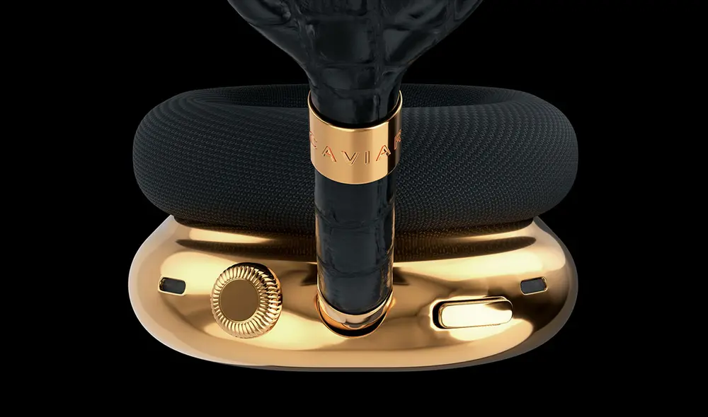 Anillo de oro puro con el logo de la compañía. Foto: Caviar