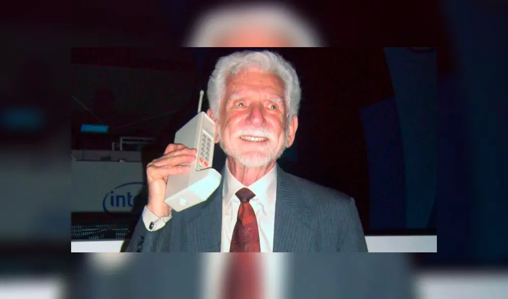 Esta llamada se realizó desde un Motorola DynaTAC.