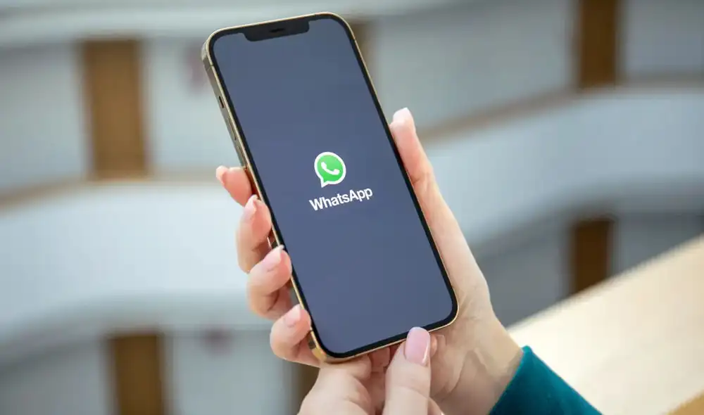 En total son más de 50 modelos de teléfonos móviles que dejarán de ser compatibles con WhatsApp. Foto: Android4all