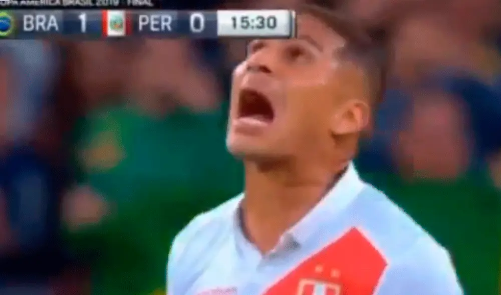 Paolo Guerrero tuvo una eufórica reacción tras el gol de Everton en el Perú vs. Brasil.