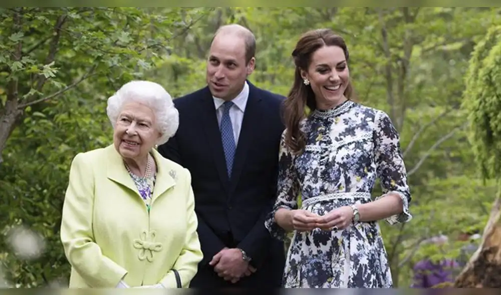 La duquesa de Kensington visitó a los niños de un nosocomio y se dejó ver sin su anillo de zafiro.