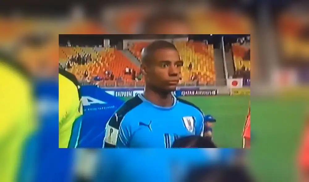 YouTube: Selección de Uruguay esperaba su himno y sonó el de Chile [VIDEO]