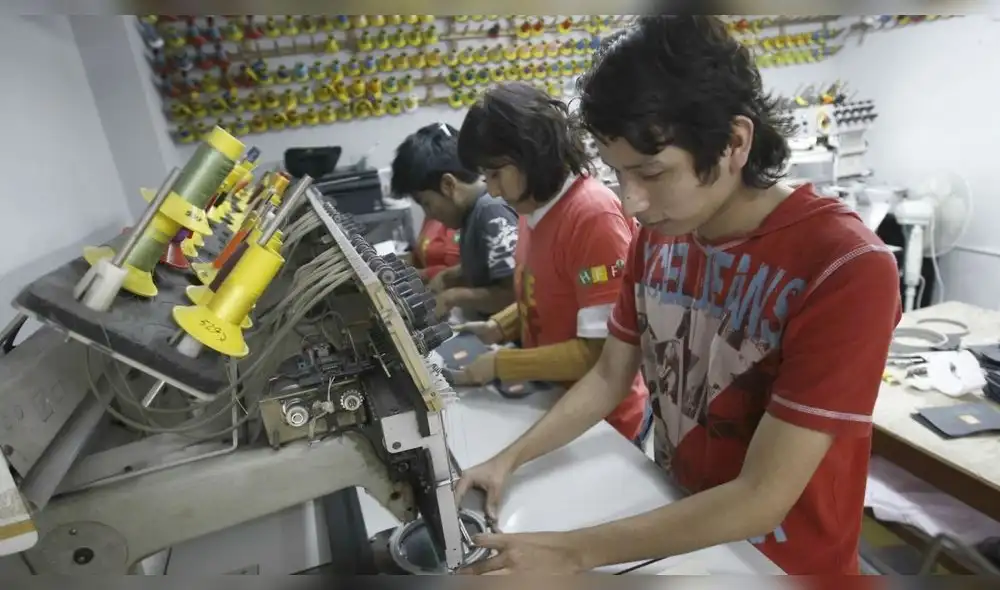 Trabajadores piden participar en proyectos del Ejecutivo sobre la reforma laboral Trabajadores piden participar en proyectos del Ejecutivo sobre la reforma laboral