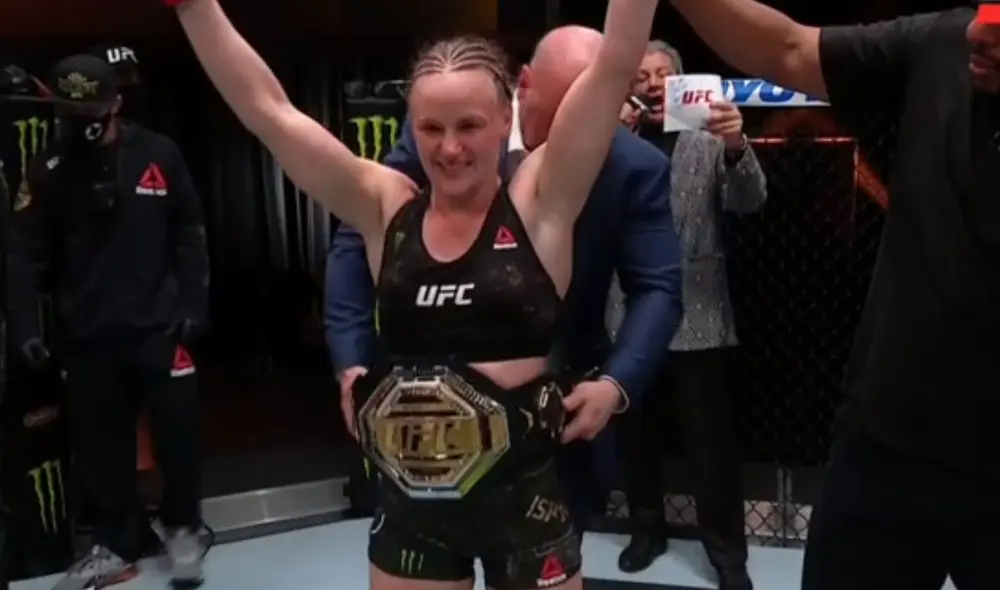 Valentina Shevchenko celebra el triunfo ante Jennifer Maia. Foto: captura ESPN