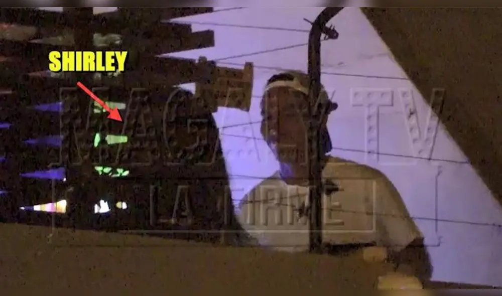 La 'chica realidad' y el deportista se lucen junto en discoteca. (Foto: Captura) La 'chica realidad' y el deportista se lucen junto en discoteca. (Foto: Captura)