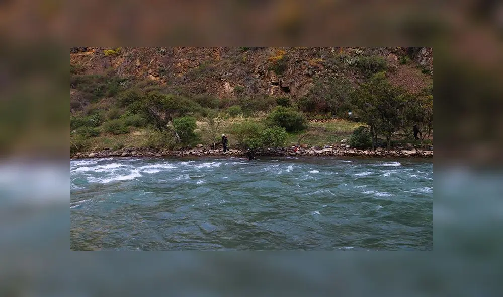 Pescadores de camarones y pobladores de Laraos se sumaron al operativo.