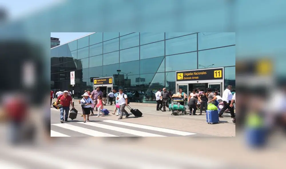 Jóvenes varados en Estados Unidos piden el apoyo al gobierno de Martín Vizcarra para regresar a nuestro país. Foto Andina. Jóvenes varados en Estados Unidos piden el apoyo al gobierno de Martín Vizcarra para regresar a nuestro país. Foto Andina.