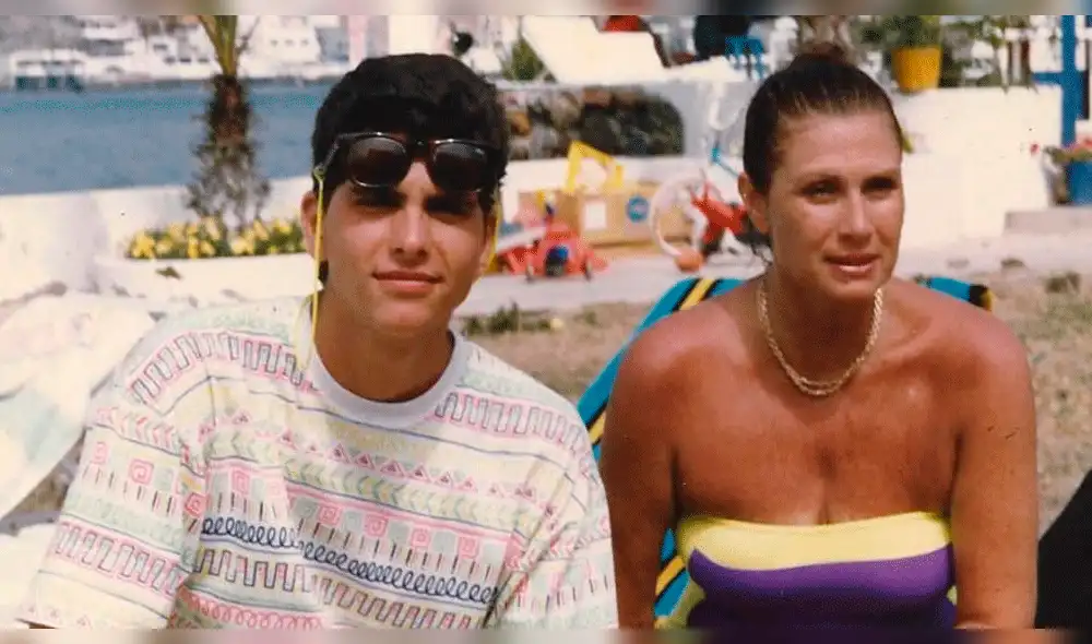 Christian Meier emociona a Karina Calmet con un tuit, pero decepciona a fans Christian Meier emociona a Karina Calmet con un tuit, pero decepciona a fans