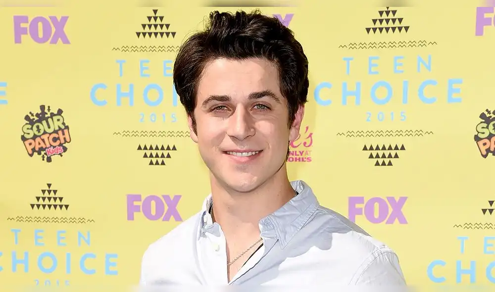 Actor de 'Los hechiceros de Waverly Place' fue detenido por la policía en aeropuerto de Los Ángeles