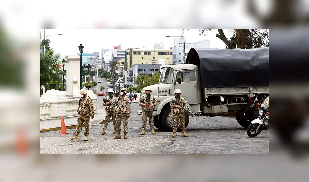 SEGUNDO DIA DE ESTADO DE EMERGENCIA EN AREQUIPA POR COVID 19 CORONAVIRUS
SEGUNDO DIA DE ESTADO DE EMERGENCIA EN AREQUIPA POR COVID 19 CORONAVIRUS