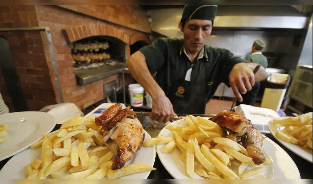 El Pollo a la brasa tuvo origen en el año 1950. Foto: La República. El Pollo a la brasa tuvo origen en el año 1950. Foto: La República.