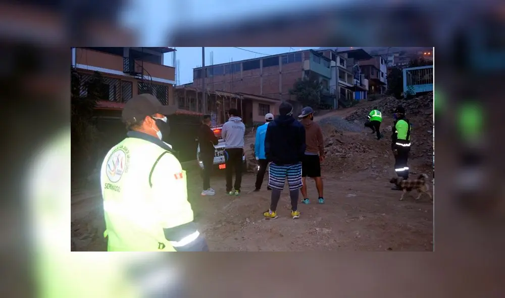 Los intervenidos fueron trasladados a la dependencia policial del distrito. Foto: Cortesía/ Municipalidad de SJM.