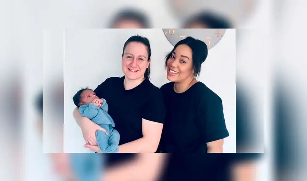 Pareja de lesbianas concibe al primer bebé en el mundo incubado en dos úteros. Foto: The Telegraph