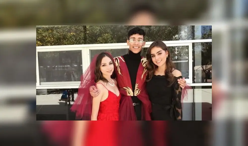 Miguel Martínez decidió vestir un desenfadado atuendo para su ceremonia de graduación. Foto: Facebook. Miguel Martínez decidió vestir un desenfadado atuendo para su ceremonia de graduación. Foto: Facebook.