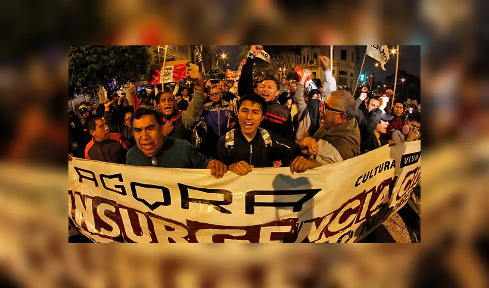 Centro de Lima: miles salieron a las calles para pedir el cierre del Congreso [VIDEO]