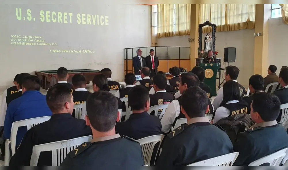 Efectivos de Cajamarca combatirán circulación de dólares falsos.