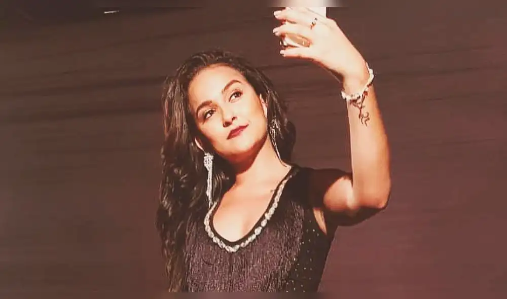 Novio de Daniela Darcourt sorprende con foto junto a la salsera