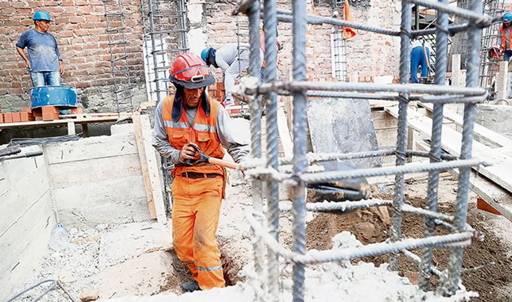 Reinicio. La fase 2 del reinicio de actividades contemplaría casi todas las actividades de construcción, con excepción de la autoconstrucción, según Pablo Checa, integrante de la Comisión Multisectorial.