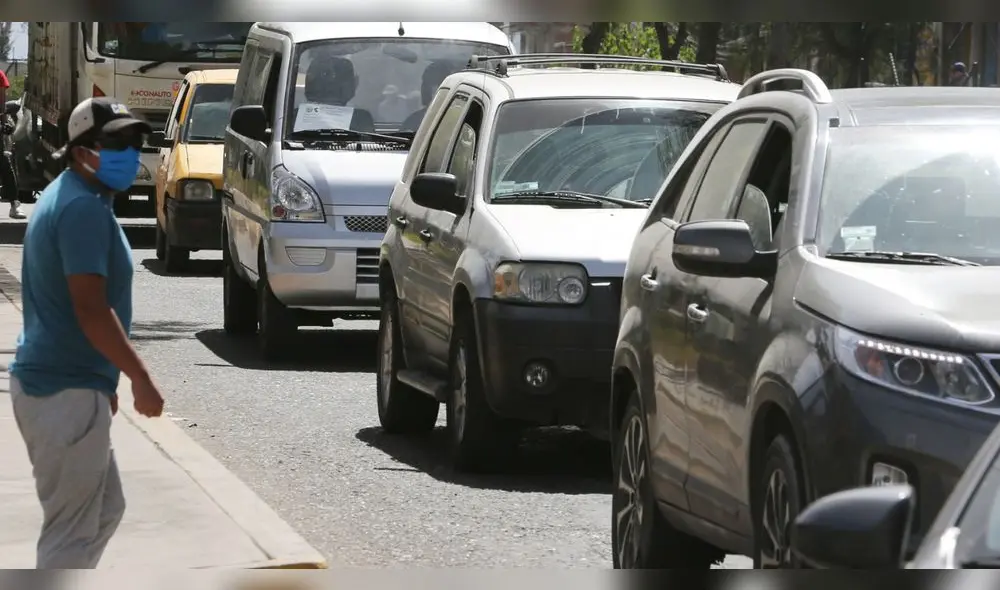 luz verde. Colectivos no respetarían distanciamiento social.
