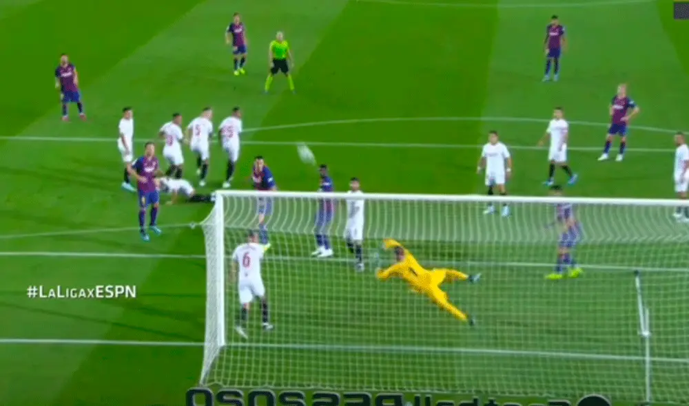 Primer gol en LaLiga para el 10 de Barcelona. Créditos: Captura de TV Primer gol en LaLiga para el 10 de Barcelona. Créditos: Captura de TV