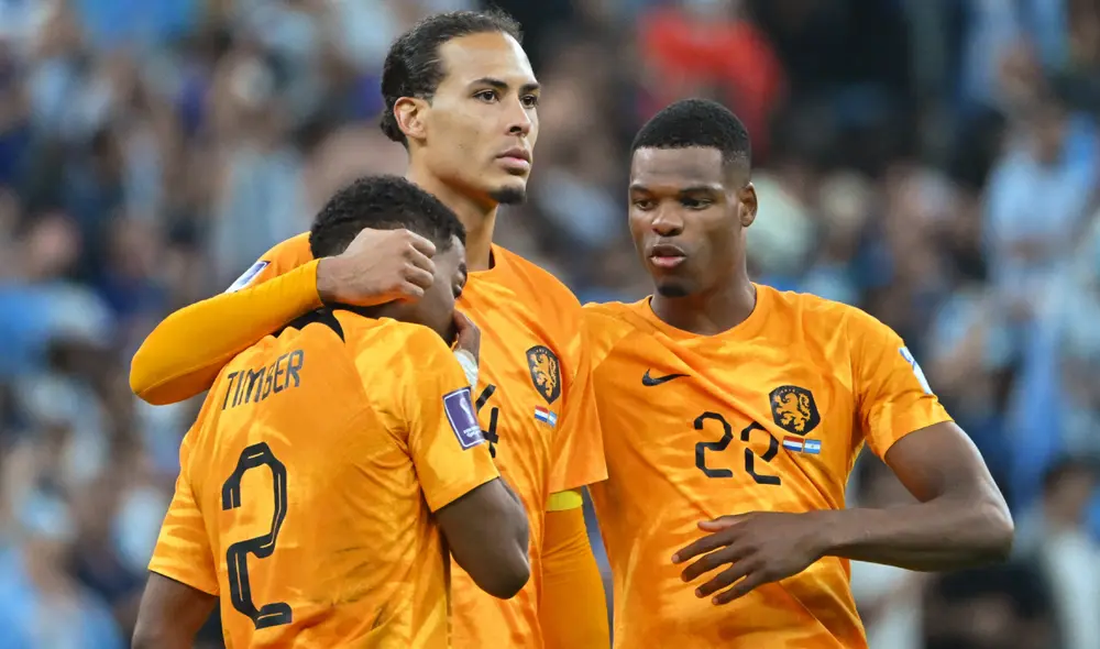 Van Dijk pateó en la tanda de penales ante Argentina. Fue el primero en fallar. Foto: AFP