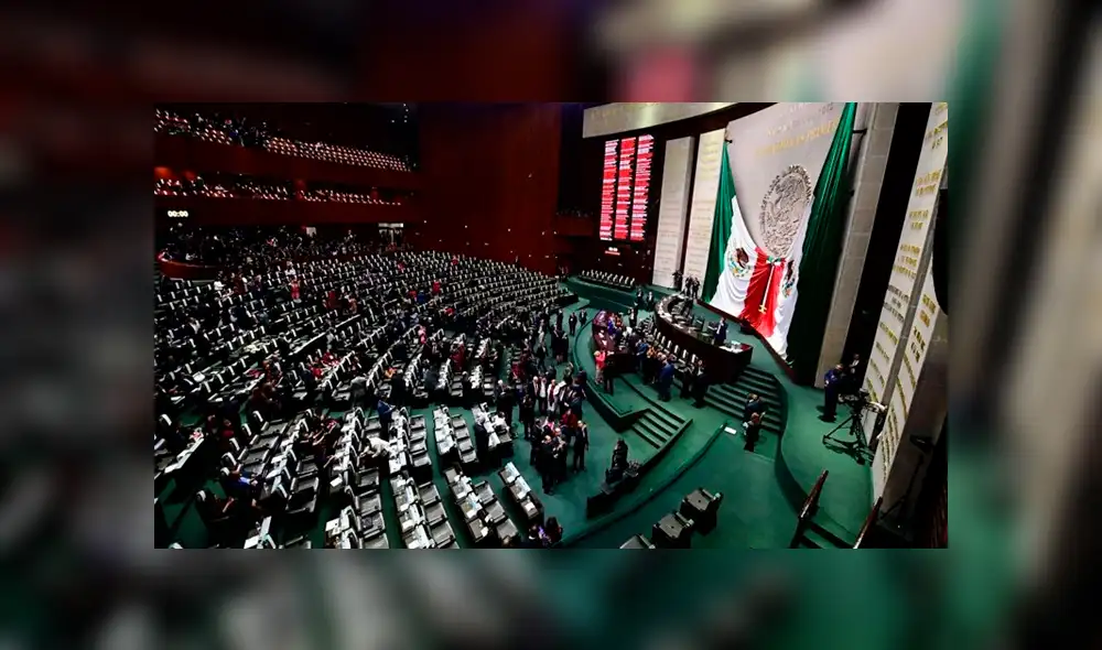 Laura Bozzo recibe Doctor Honoris Causa en México [VIDEO]