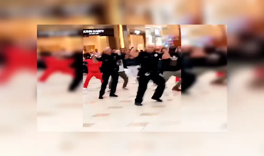 Facebook viral: policías sorprenden al realizar baile navideño en un centro comercial [VIDEO] 