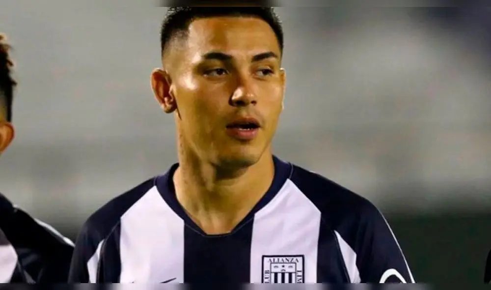 Una foto de Jean Deza mirando su 'ampay' se viralizó en las redes sociales. Al respecto, Magaly Medina habló de dicha imagen. Una foto de Jean Deza mirando su 'ampay' se viralizó en las redes sociales. Al respecto, Magaly Medina habló de dicha imagen.