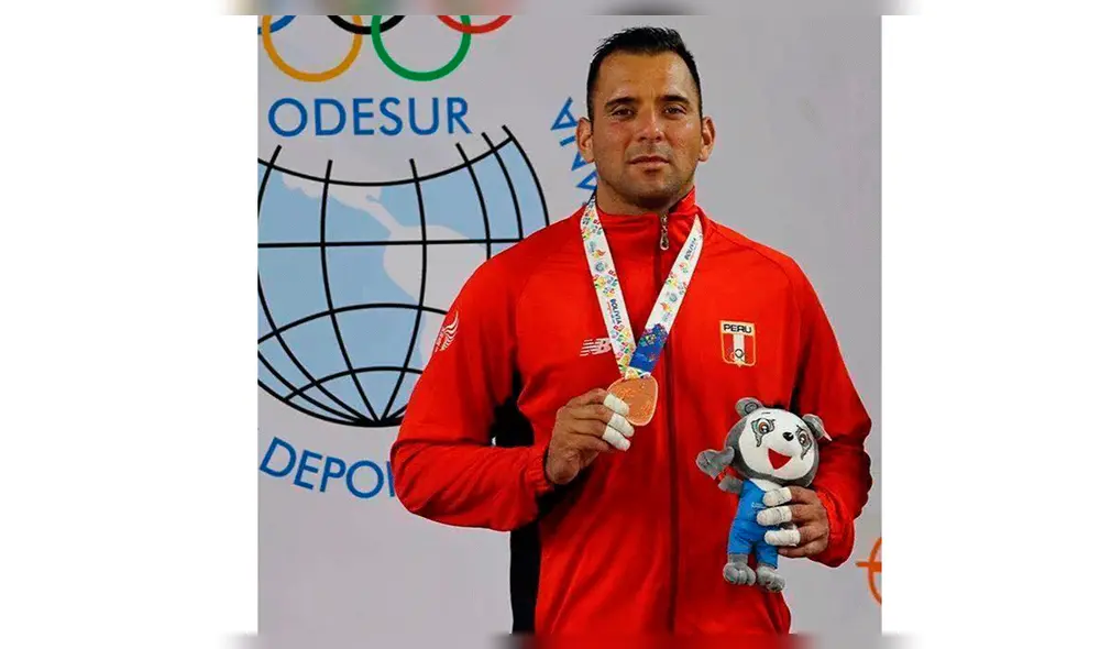 Frank Alvarado, el jodoca peruano que defiende dos veces a su patria.