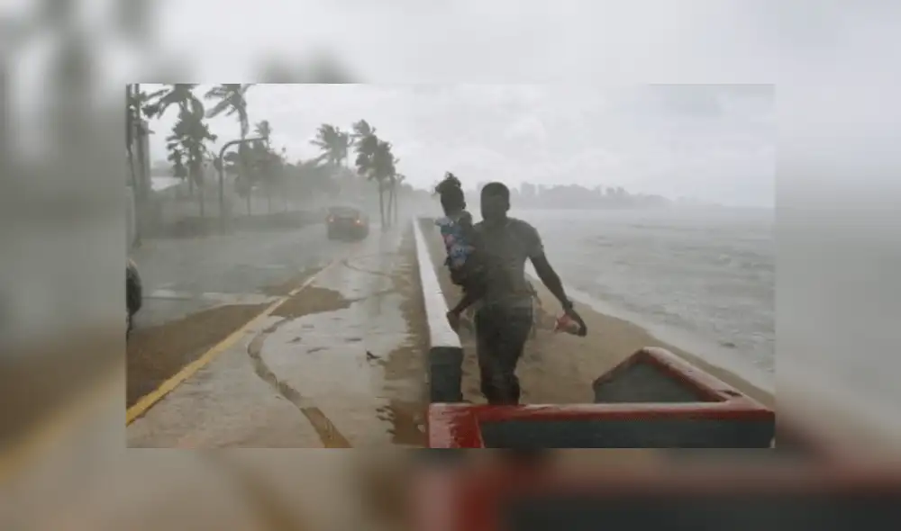 Huracán María, de categoría 4, llega a Puerto Rico [EN VIVO]