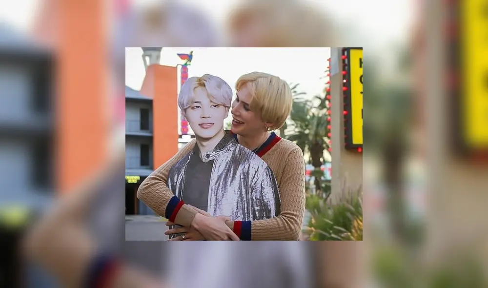 Fan de Jimin de BTS se ha casado con una figura de cartón del idol.