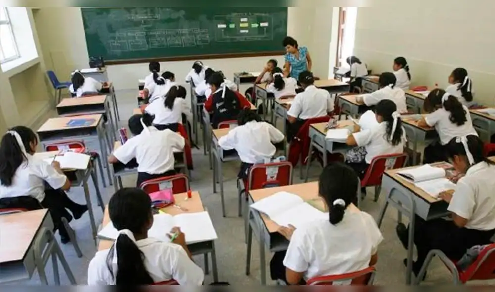 Notas en libretas de secundaria se expresarán con letras y ya no con números