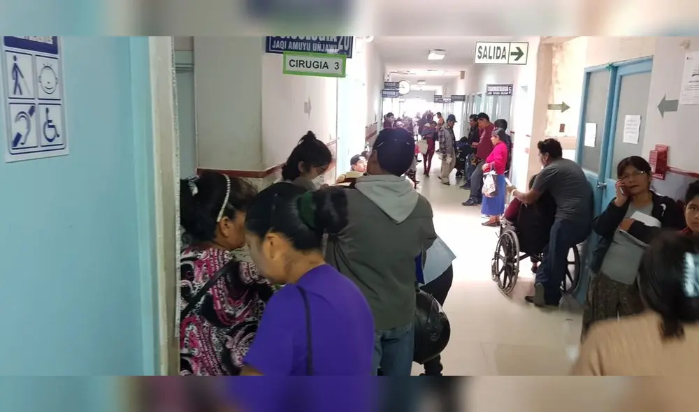 Pacientes del hospital de Tacna expuestos por tumultos y ausencia de medidas de bioseguridad [FOTOS]
