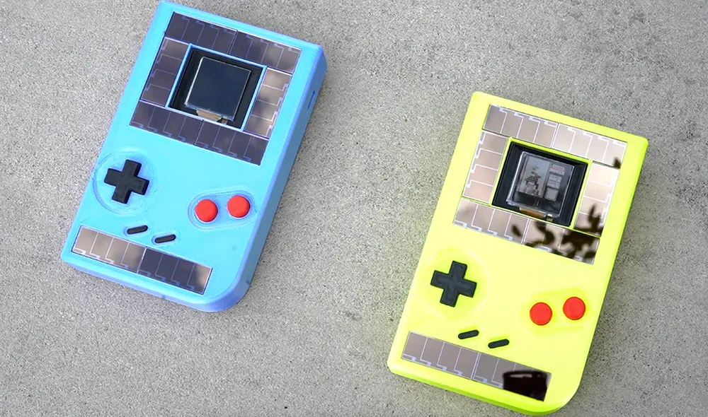 El Game Boy recarga energía a través de paneles solares. | Foto: Northwestern University
