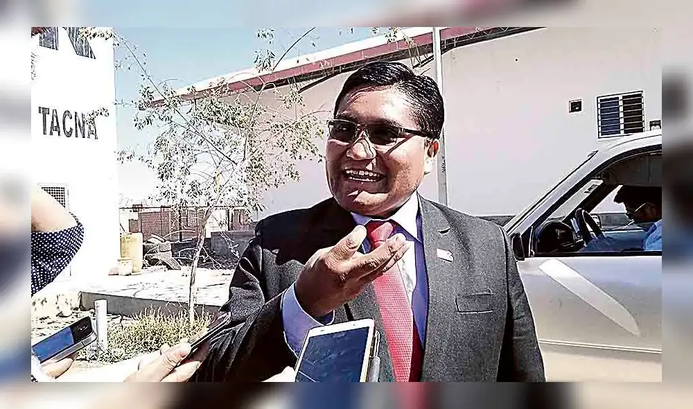 Plazos. Tonconi señala a Jiménez como culpable del retraso. Plazos. Tonconi señala a Jiménez como culpable del retraso.