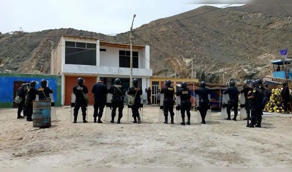 Áncash: allanan vivienda de "Cojo Calín" investigado por lavado de activos en Casma Áncash: allanan vivienda de "Cojo Calín" investigado por lavado de activos en Casma