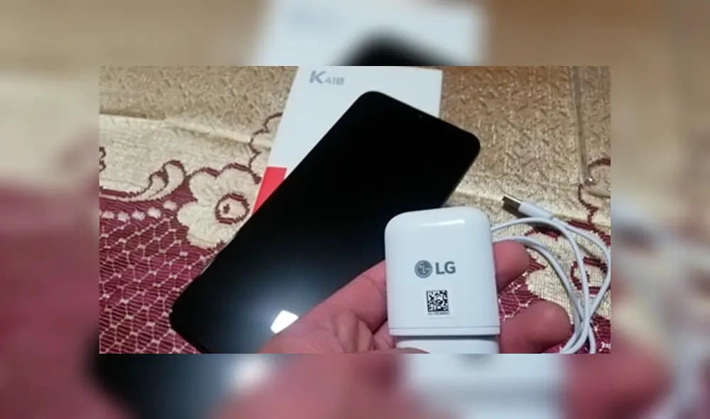 El LG K41s tiene una batería de 4000 mAh y su cargador es de 5 vatios con cable USB tipo C. Foto: José Santana. El LG K41s tiene una batería de 4000 mAh y su cargador es de 5 vatios con cable USB tipo C. Foto: José Santana.