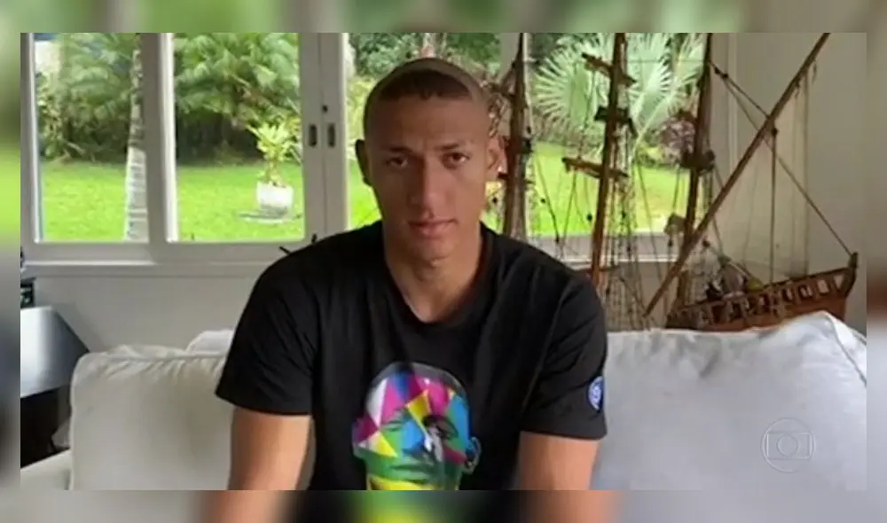 Richarlison le hace un tributo a Ronaldo usando su corte del 2002. Richarlison le hace un tributo a Ronaldo usando su corte del 2002.