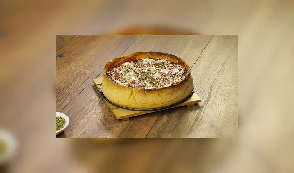 ¿Cómo preparar Pizza casera al estilo Chicago?