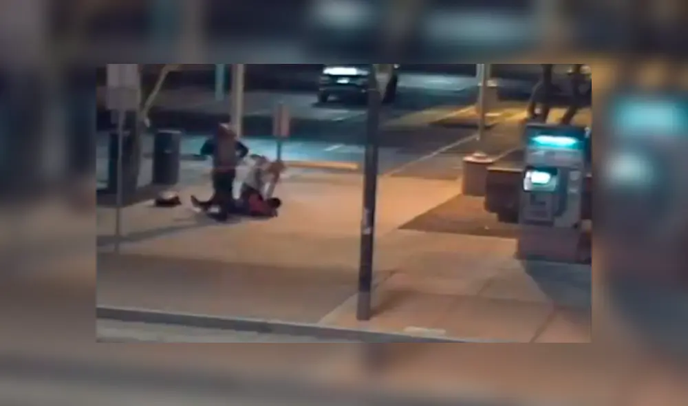 Un video publicado en su cuenta de Twitter por la Policía de Phoenix, Arizona (Estados Unidos), muestran el preciso instante en que un hombre afroamericano es salvajemente golpeado.