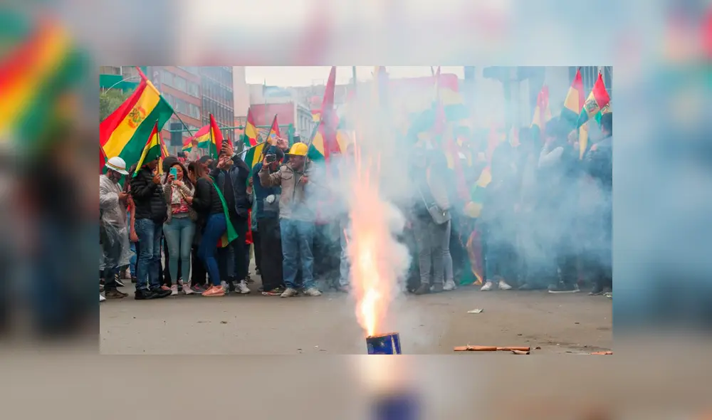 Peruanos quieren retornar a Perú ante grave crisis política en Bolivia. Foto: Reuters Peruanos quieren retornar a Perú ante grave crisis política en Bolivia. Foto: Reuters