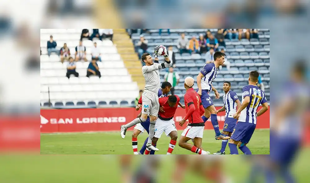 Penny humilde por atajar penal en Melgar