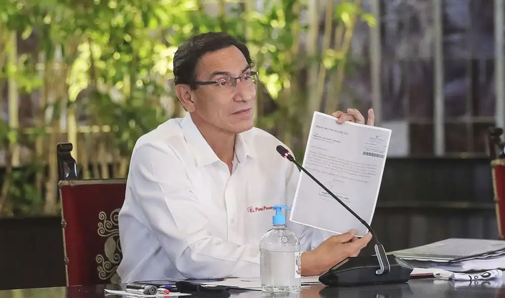 Martín Vizcarra informa que fue notificado sobre la nueva moción de vacancia en su contra. Foto: Presidencia